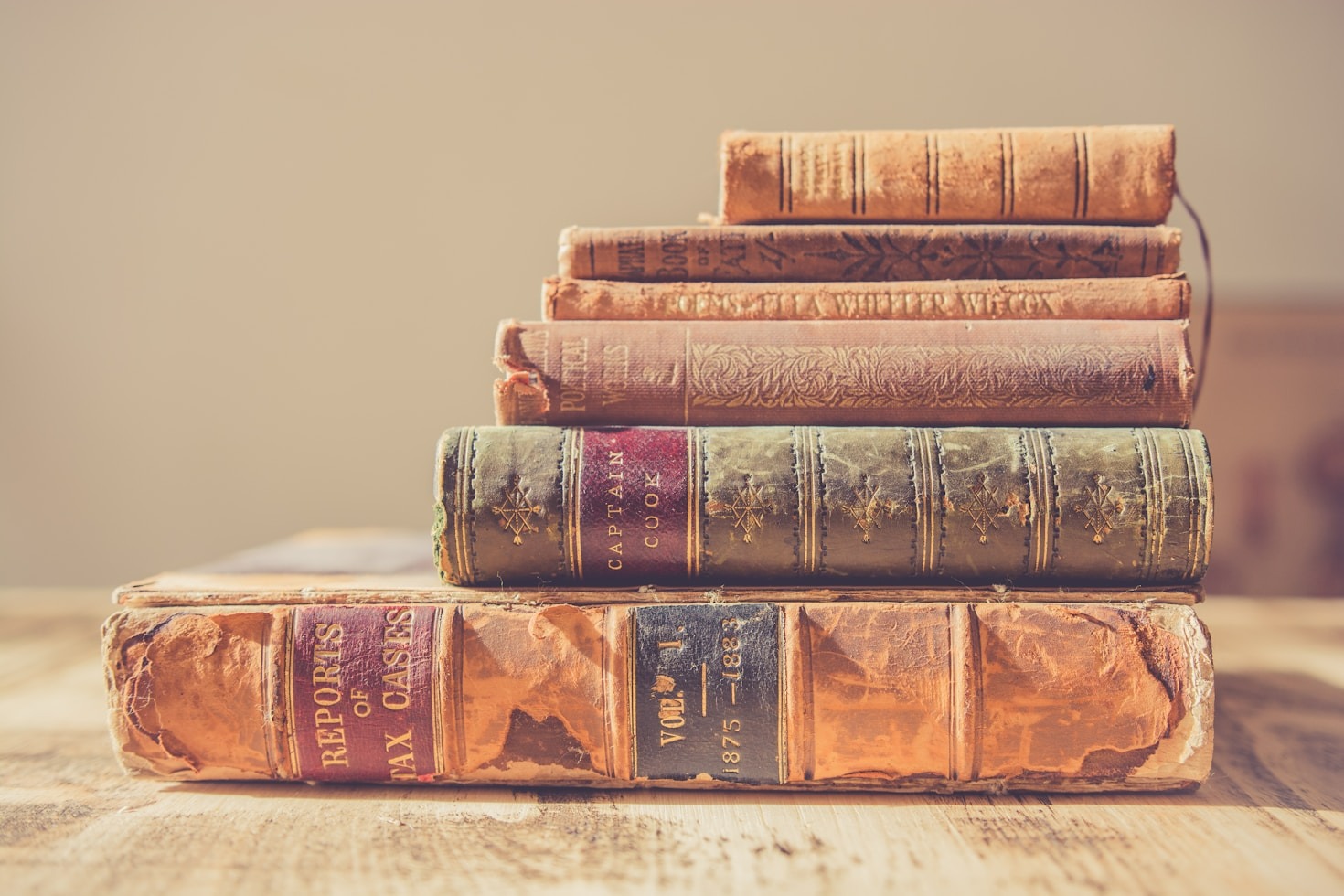 Top 5 Must-Read Books by Kristen Chace